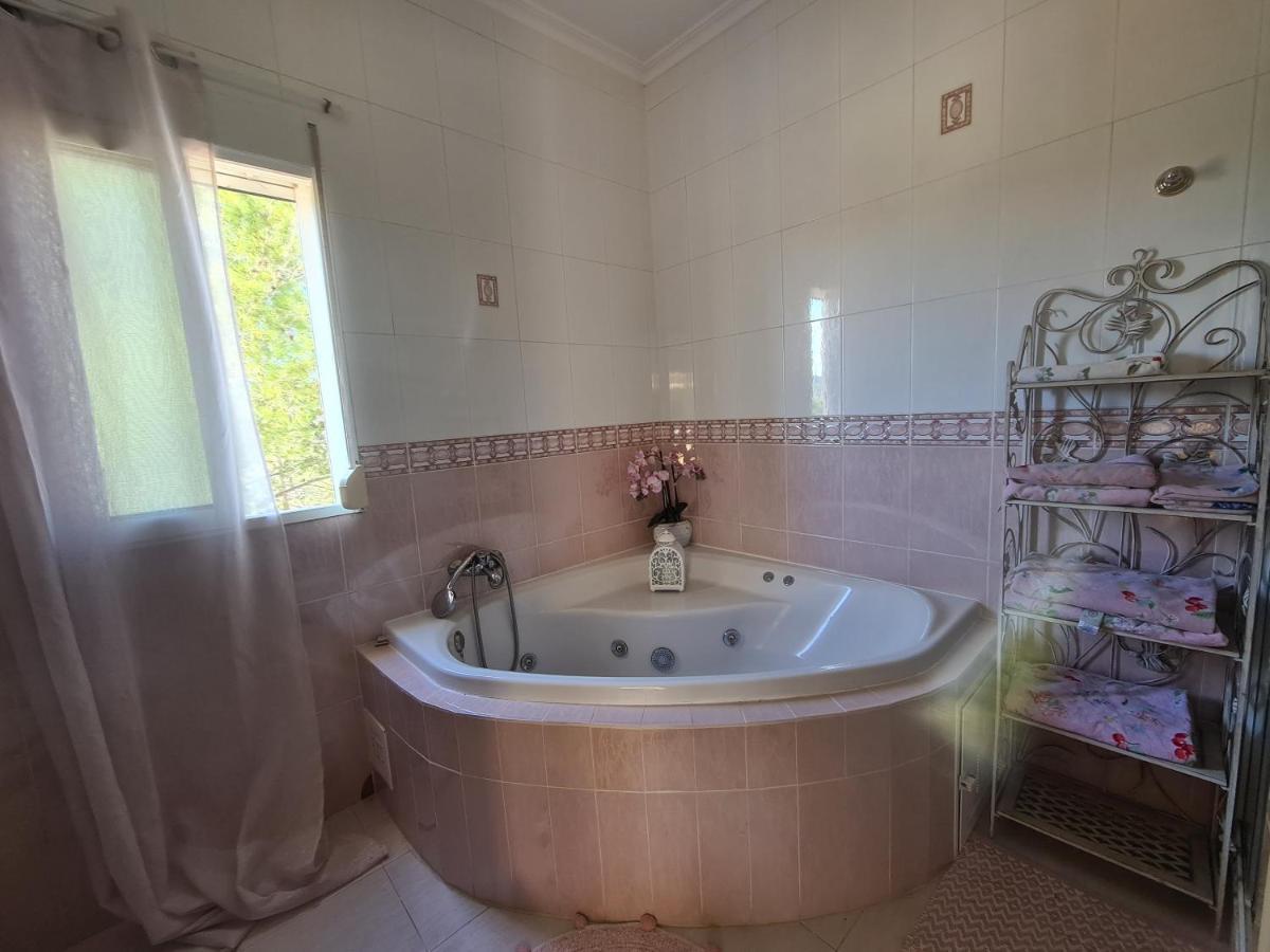 Chateau Angelique Villa Montroy Ngoại thất bức ảnh