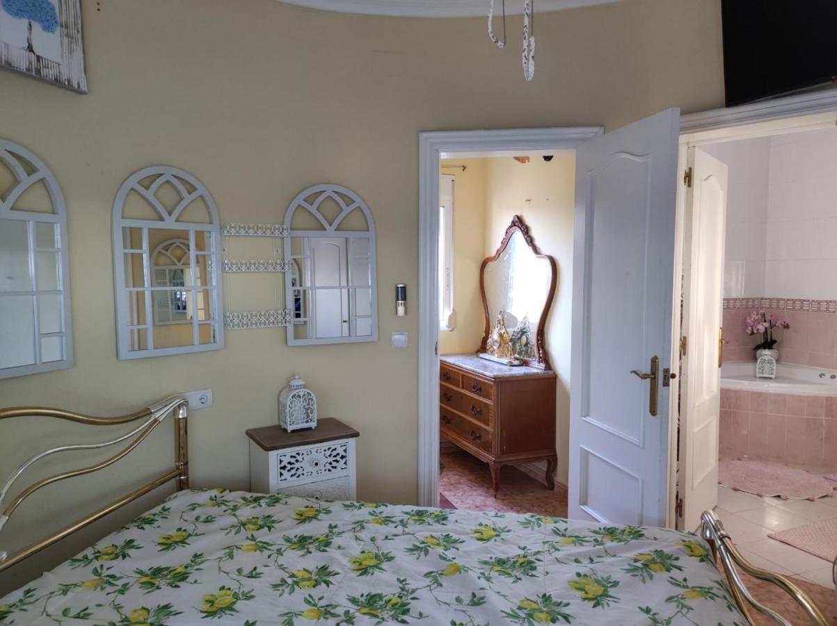 Chateau Angelique Villa Montroy Ngoại thất bức ảnh