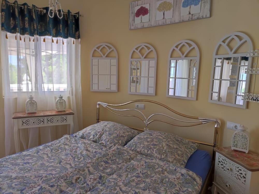 Chateau Angelique Villa Montroy Ngoại thất bức ảnh